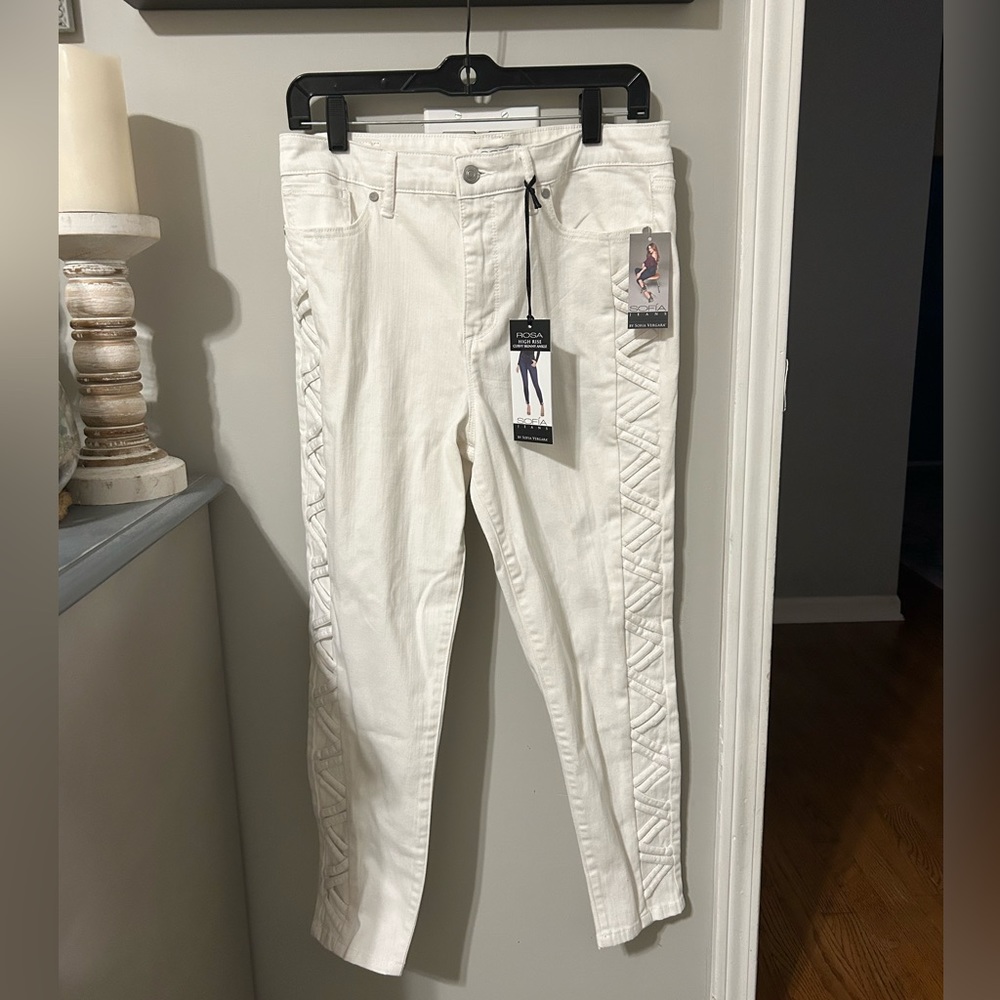 New Sofía Vergara stretch ankle jean
